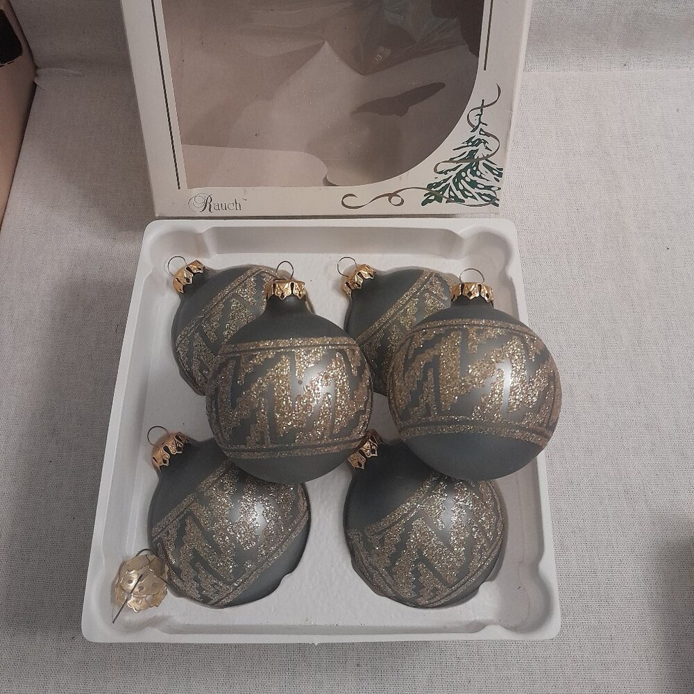 VTG Rauch Ornaments, Set of 4( two have been broken)